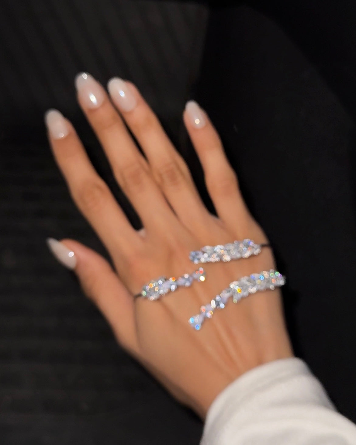 Love-struck Rhinestone Hand Jewellery