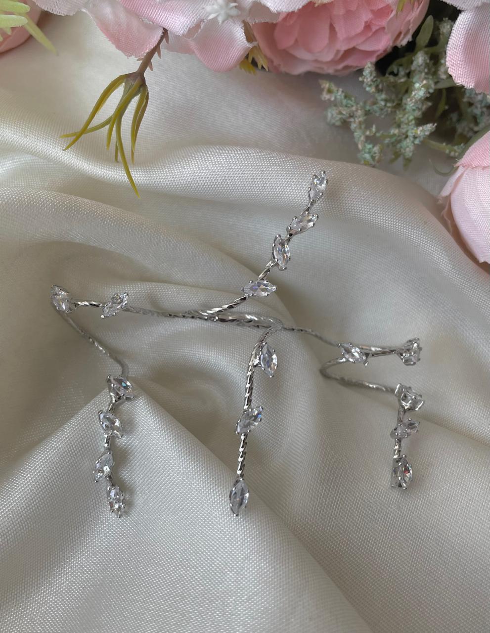 Fairy Drip Hand Jewellery