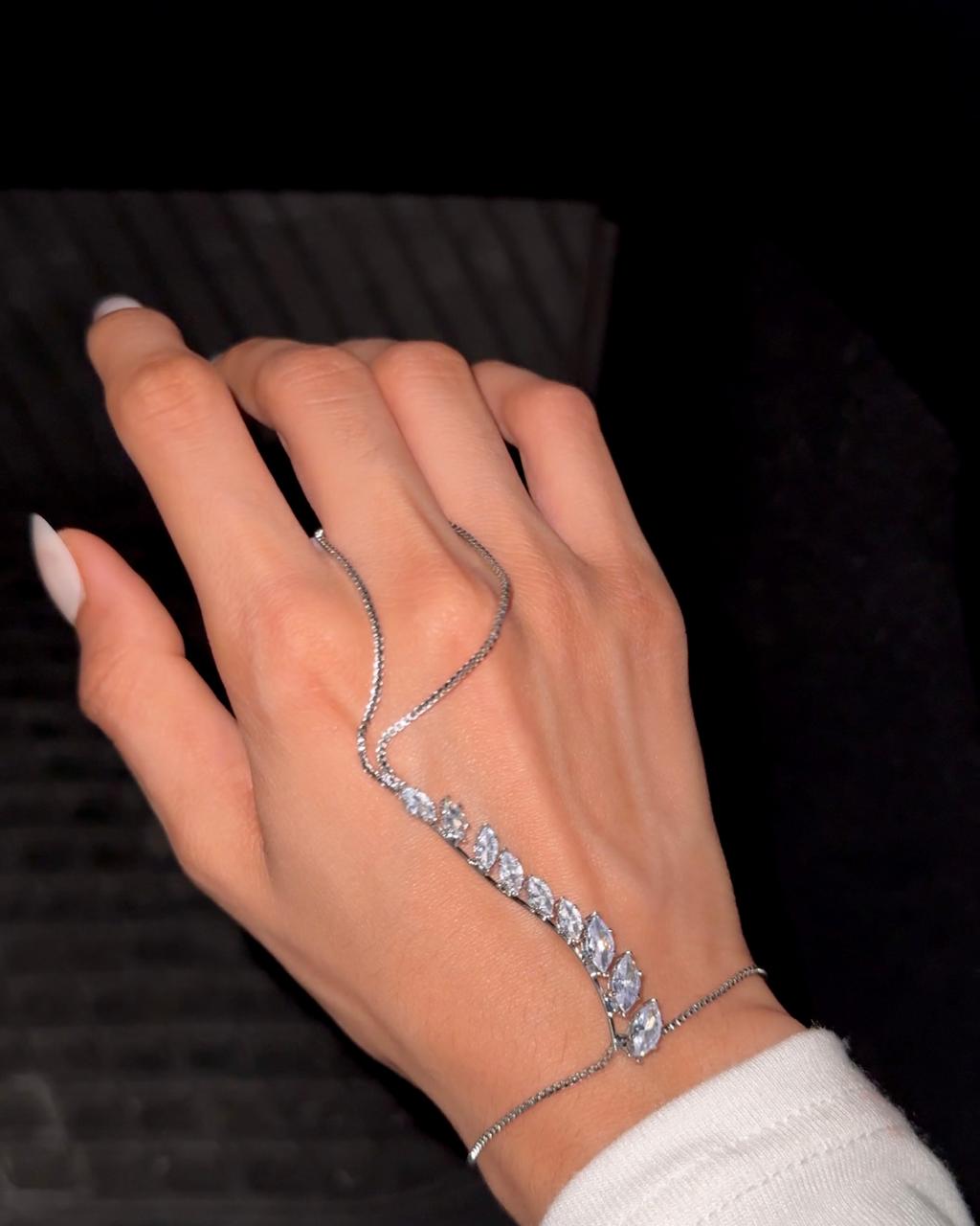 Shimmering Dreamscape Hand Jewellery