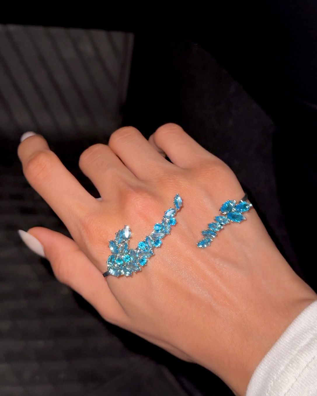 Empress of Sapphire!Hand Jewellery