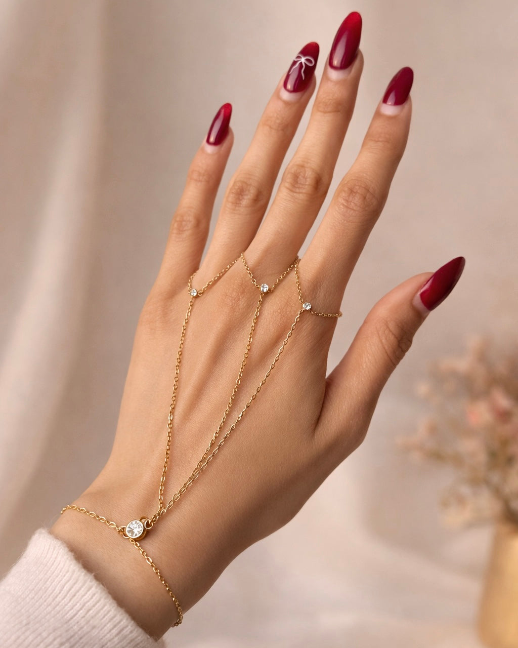 Soft Sparkle Era Hand Chain