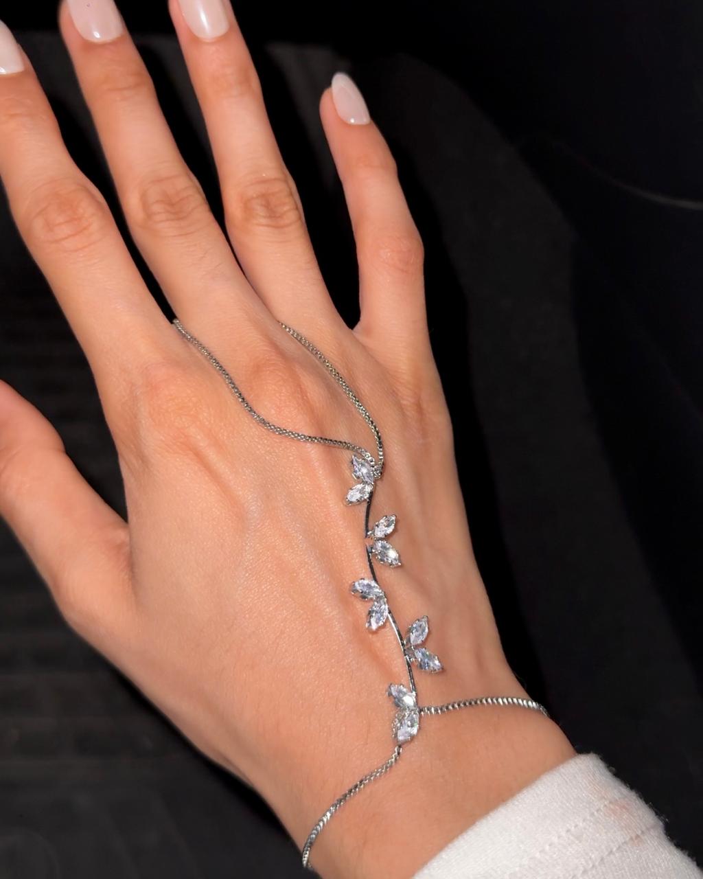 Sparkling Gardenia Hand Jewellery