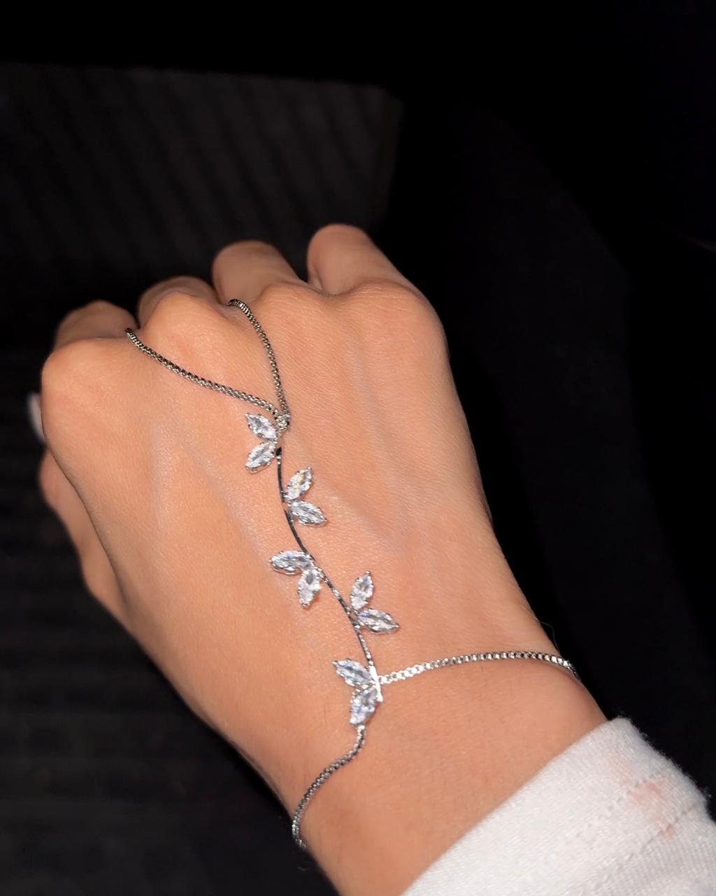 Sparkling Gardenia Hand Jewellery