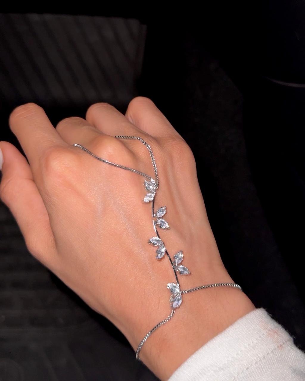 Sparkling Gardenia Hand Jewellery
