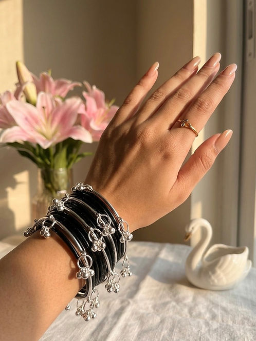 RANI SILVER KASHMIRI BANGLE