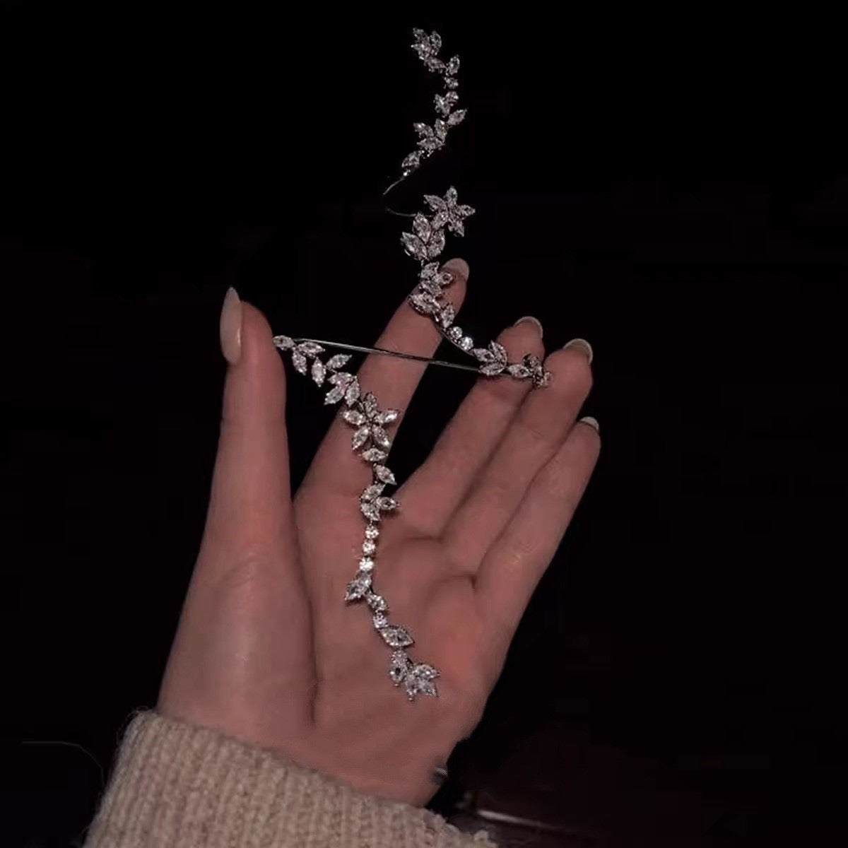 Moondust Sparkle Hand Jewellery