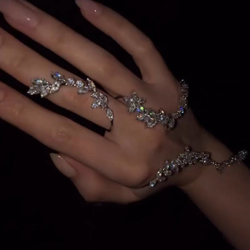 Moondust Sparkle Hand Jewellery
