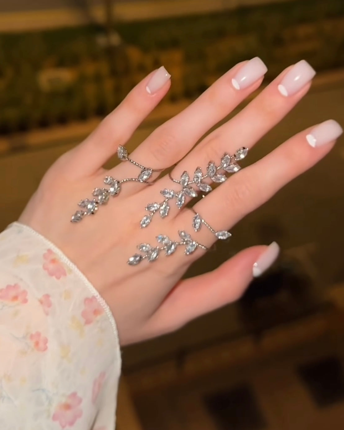 Leafy Luster Luxe Hand Jewellery