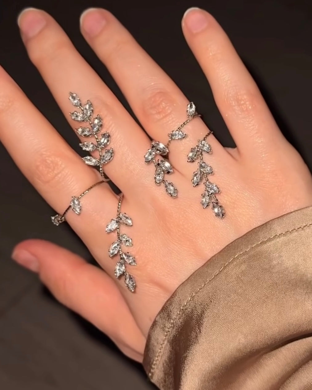 Leafy Luster Luxe Hand Jewellery