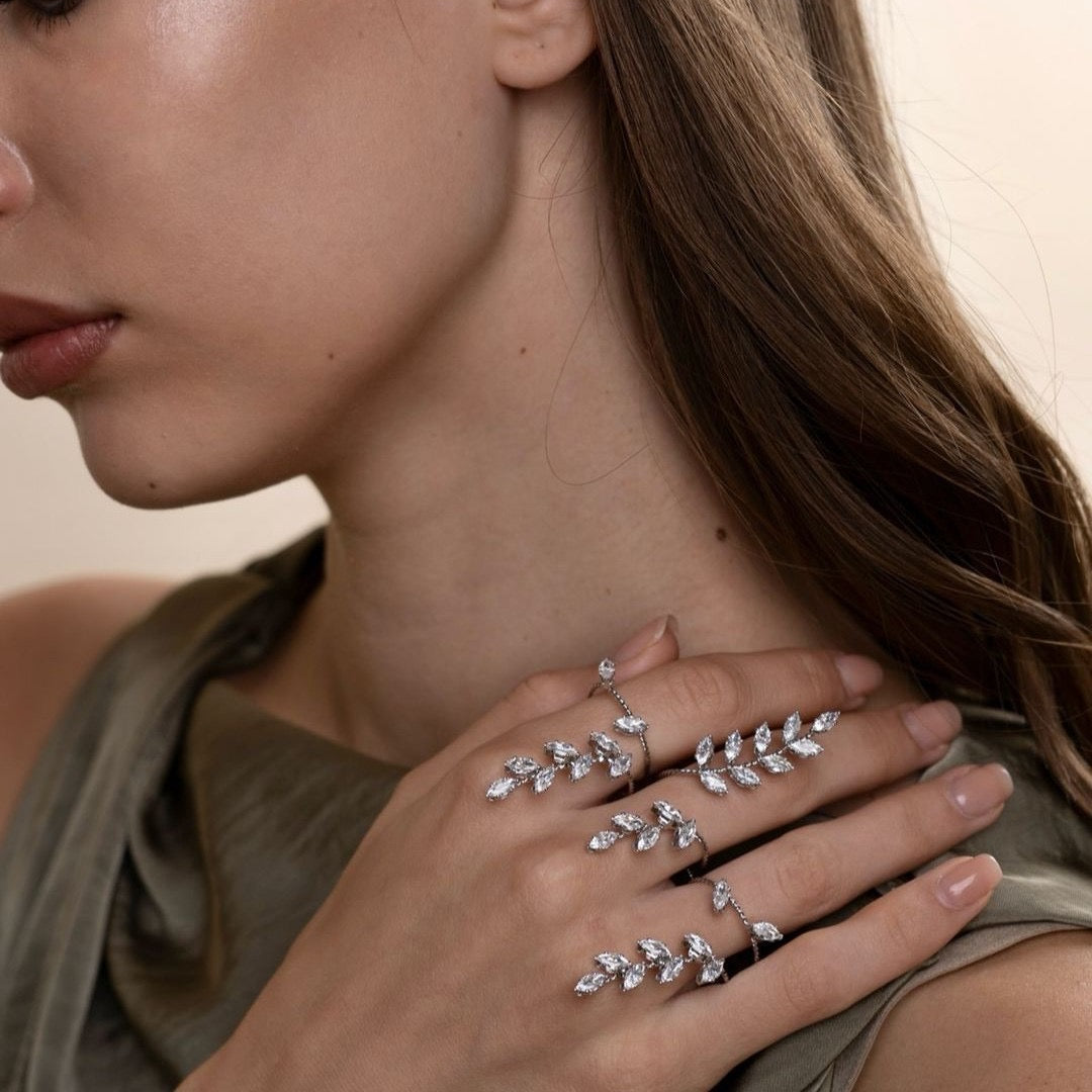 Leafy Luster Luxe Hand Jewellery